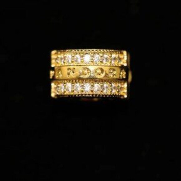 Pandora Sparkling Pav?? Lines & Logo Clip Charm - Picture 2 of 5